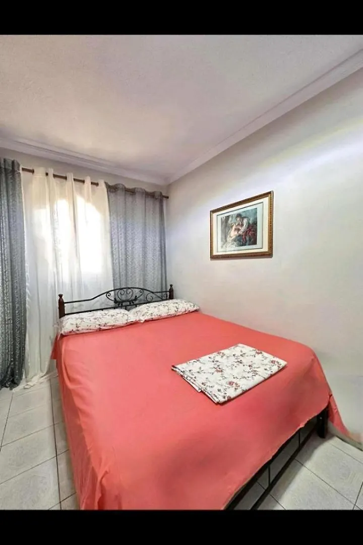 Akomodim I Persosur Per Pushime Sarandë